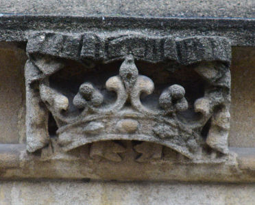 Lloyds bank carving